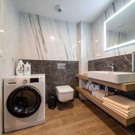 Nyaraló Eurovea Tower Free Parking