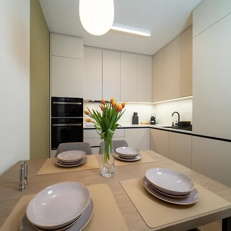 Eurovea Tower Free Parking * Pozsony