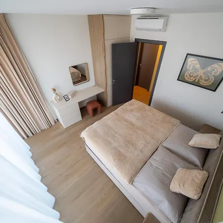 Eurovea Tower Free Parking بيت للعطل براتسيلافا