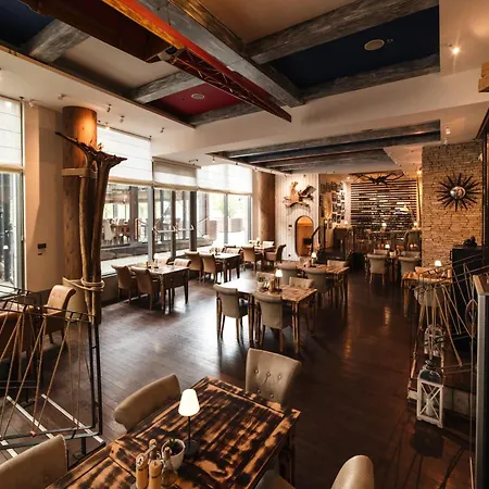 Eurovea Tower Free Parking * براتسيلافا