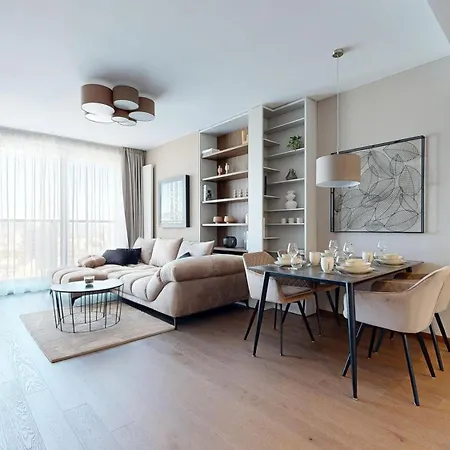 Eurovea Tower Free Parking Apartment