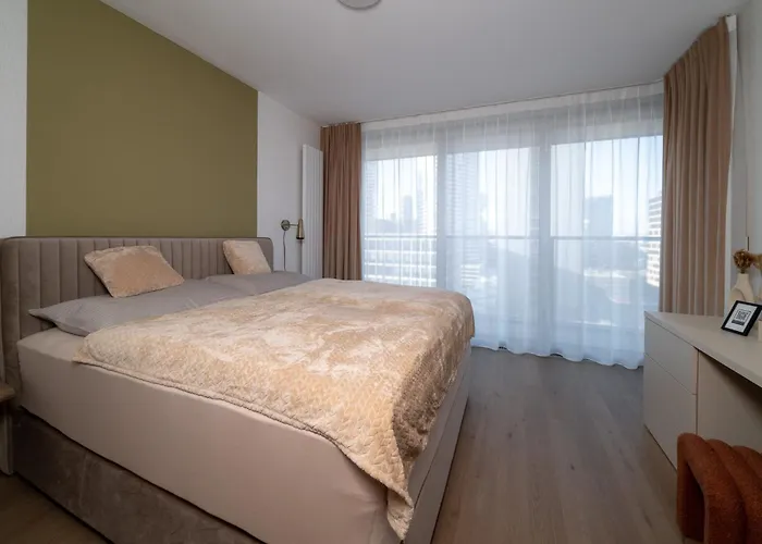 Hébergement de vacances Eurovea Tower Free Parking *